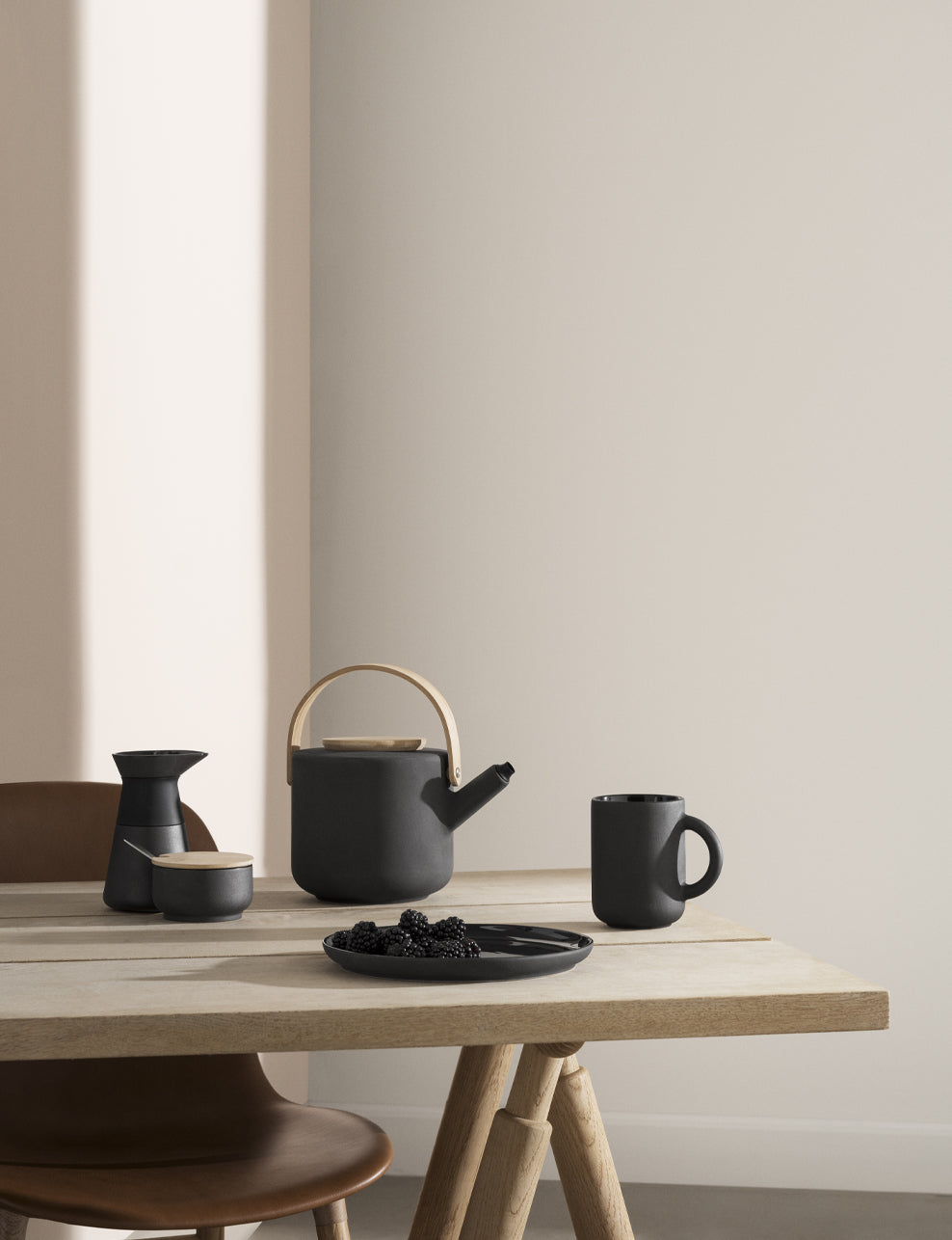 https://www.stelton.com/cdn/shop/files/Theo_d00c839e-75e7-4aa5-aed7-d520a457af01_1000x.jpg?v=1702033038